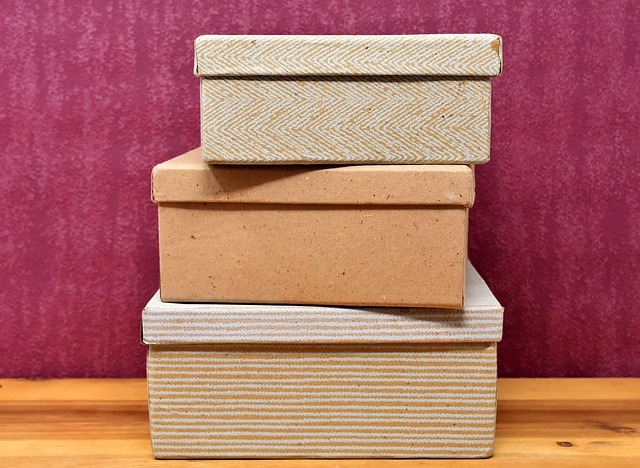 krabice na stěhování